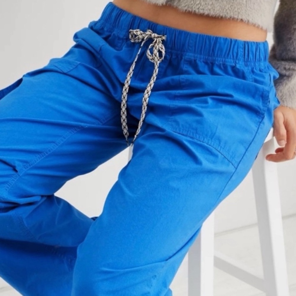 Cobalt blue aerie baggy Cargo Pants. Size XL. Worn once.